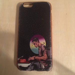 Travis Scott iphone 6s or 6 case (: